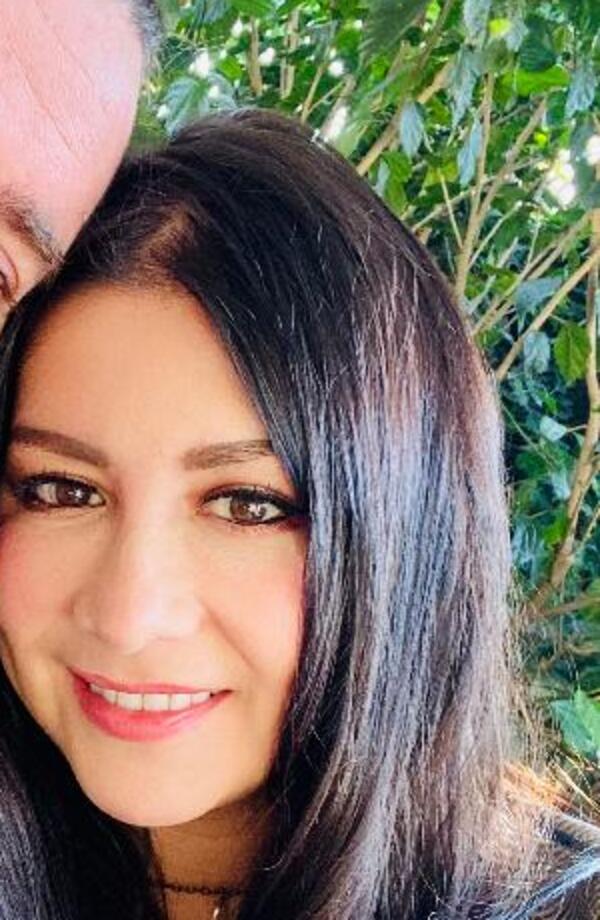 Leslie, instructor and Reiki practitioner at Ja Yoga
